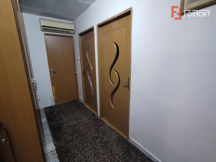 Apartament cu 3 camere, mobilat în Vlădeasa