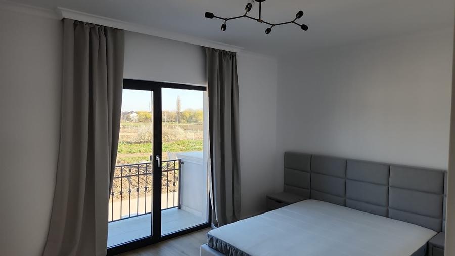 Duplex cu 4 camere cu Teren 320 Mp în Dumbrăvița