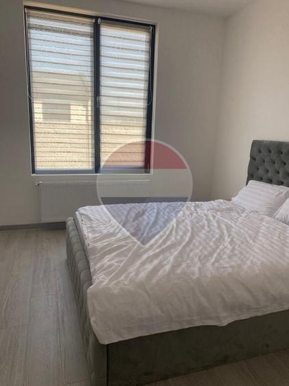 Casă individuală cu 4 camere cu Teren 380 Mp în Berceni