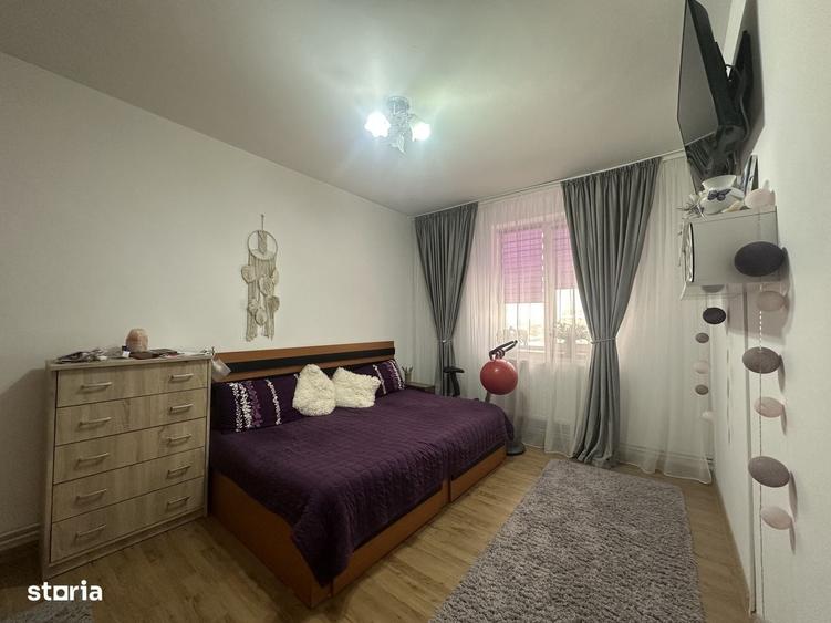 Apartament cu 3 camere decomandat în Cantacuzino