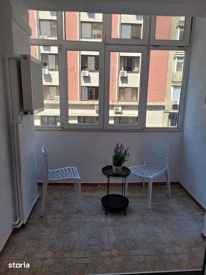 Apartament cu 3 camere în Centrul Civic