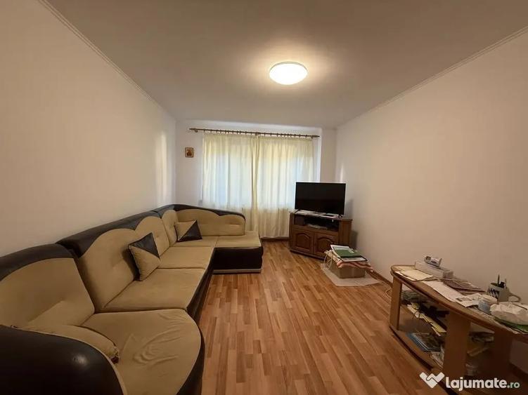 Apartament cu 4 camere decomandat în Ultracentral