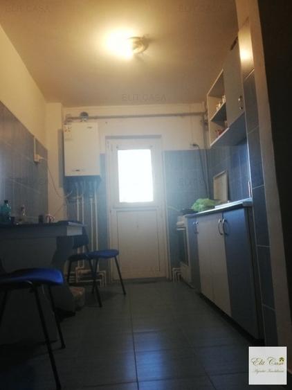 Apartament cu 2 camere decomandat, mobilat în Nicolina