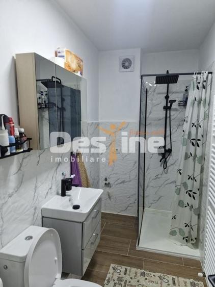 Apartament cu 2 camere decomandat, mobilat în Central