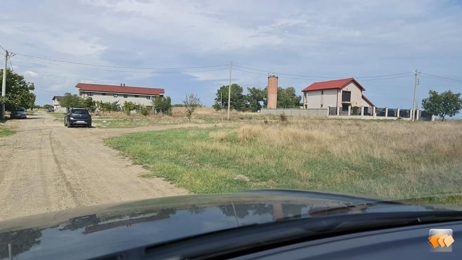 Teren Construcții intravilan de 3800 mp, în Tuzla