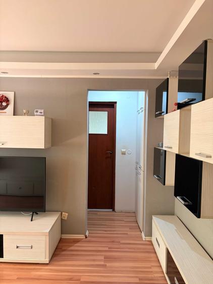 Apartament cu 2 camere semidecomandat în Dacia