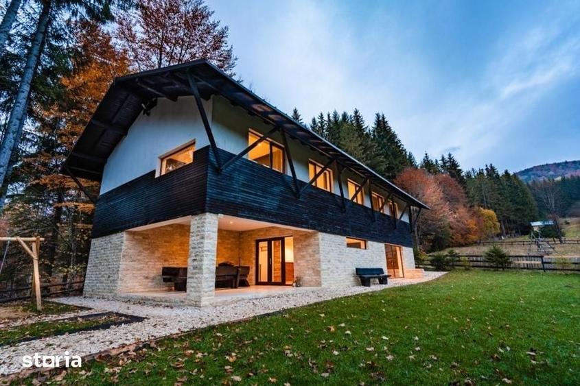 Casă cu 5 camere cu Teren 625 Mp în Valea Doftanei