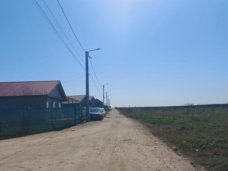 Teren Construcții intravilan de 400 mp, în Agigea