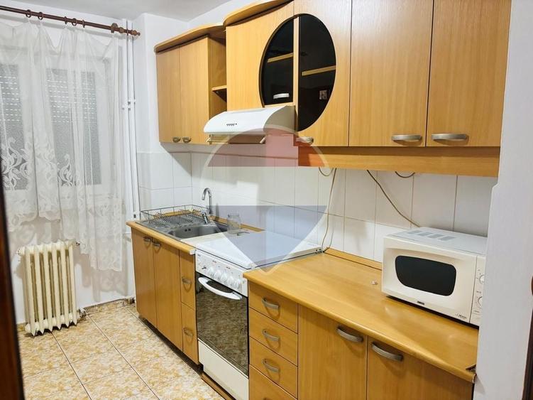 Apartament cu 2 camere decomandat, mobilat în Rogerius