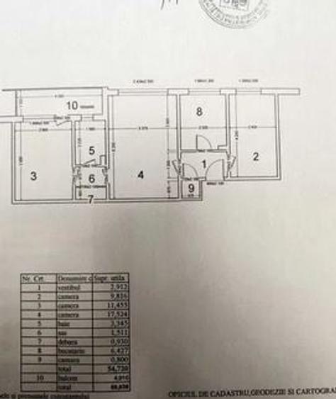 Apartament cu 3 camere semidecomandat în Titan