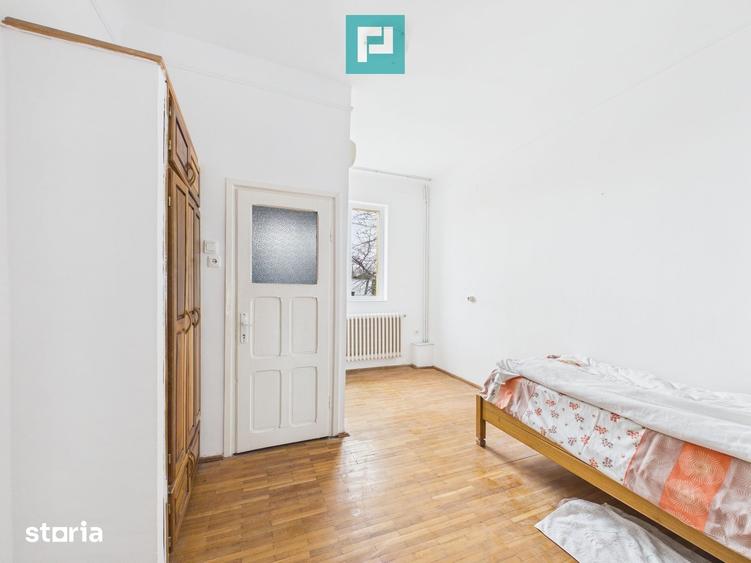 Casă decomandat cu Teren 1559 Mp în Sânmartin