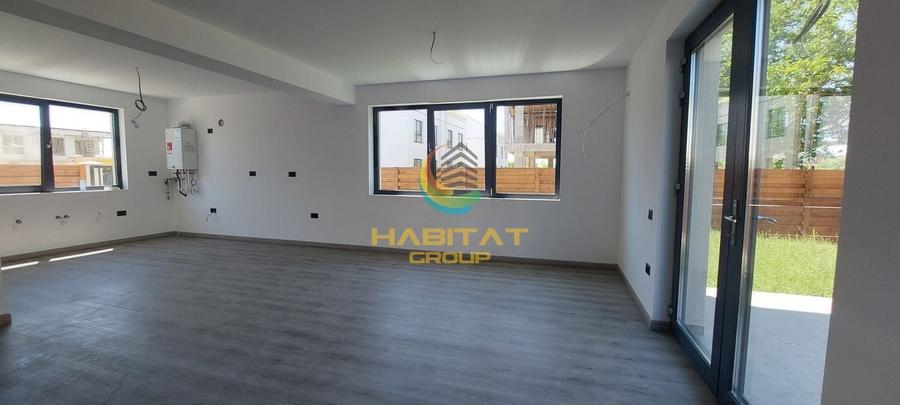 Casă individuală cu 3 camere cu Canalizare în Nord-Est