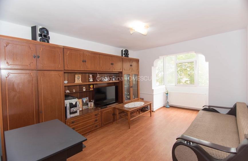 Apartament 2 camere, etaj 2, Razboieni, Pitesti
