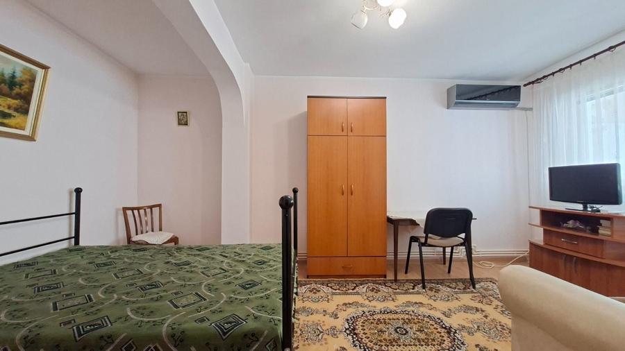 De inchiriat apartament cu o camera, etaj 1, Faleza, 285 euro - 2