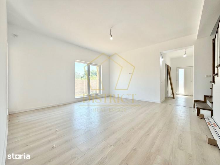 Casă cu 5 camere cu Teren 470 Mp în Ghiroda
