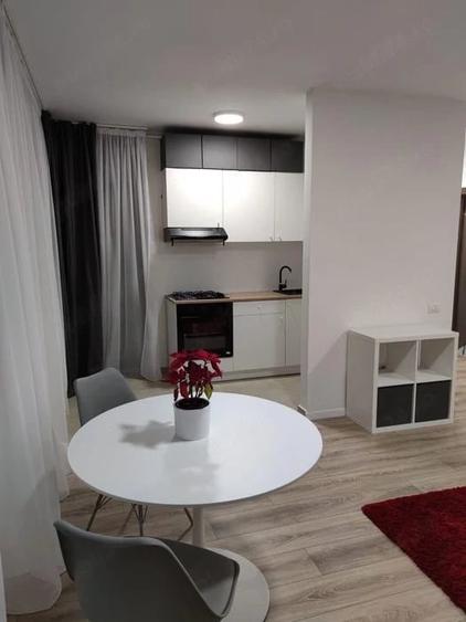 Apartament cu 2 camere decomandat în Torontalului