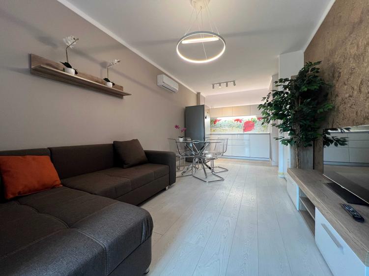 Apartament cu 2 camere semidecomandat în Central