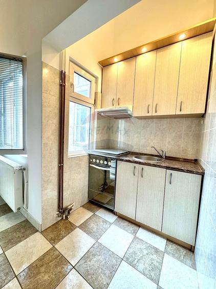 Apartament cu 2 camere decomandat în Ultracentral