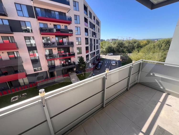 Apartament cu 2 camere semidecomandat, mobilat în Iris