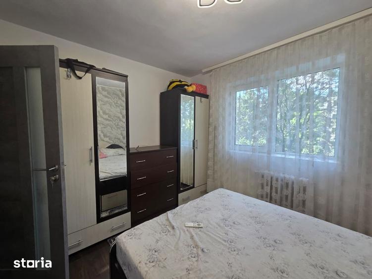 Apartament cu 3 camere decomandat în Mircea cel Bătrân