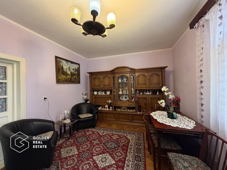 Casă individuală cu 6 camere cu Canalizare în Grădiște