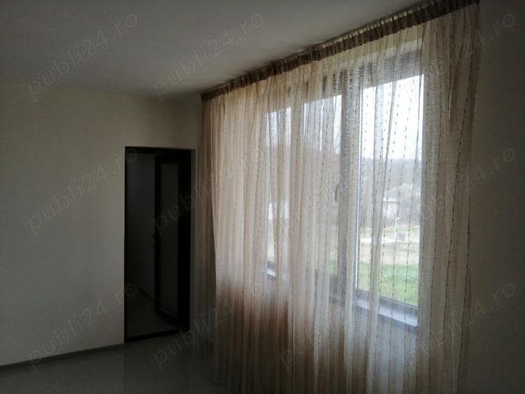 Casă cu 2 camere cu Teren 850 Mp în Central