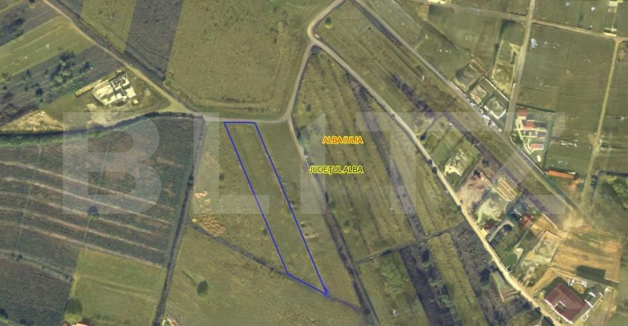 Teren Construcții intravilan de 6400 mp, în Cetate