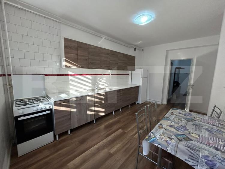 Apartament cu 2 camere decomandat, mobilat în Plopilor