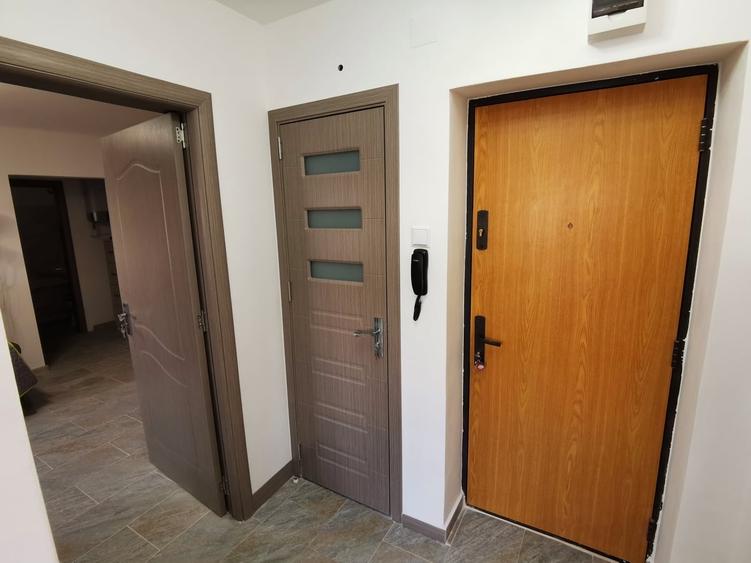 Apartament cu 2 camere semidecomandat, mobilat în Iancului