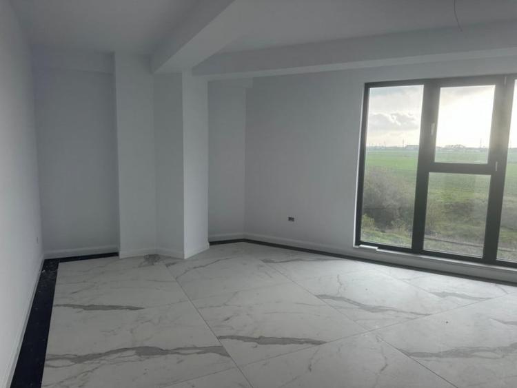 Apartament cu 2 camere decomandat în Tomis Plus