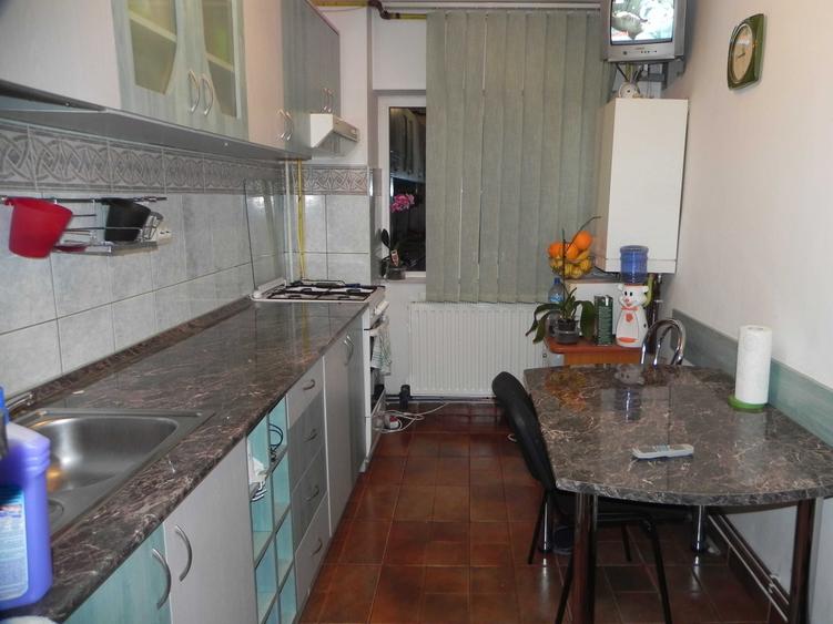 Apartament cu 2 camere decomandat în Centrul Civic