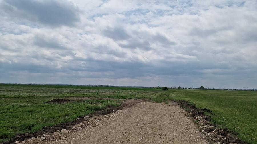 Teren Construcții intravilan de 32600 mp, în Ștefăneștii de Jos