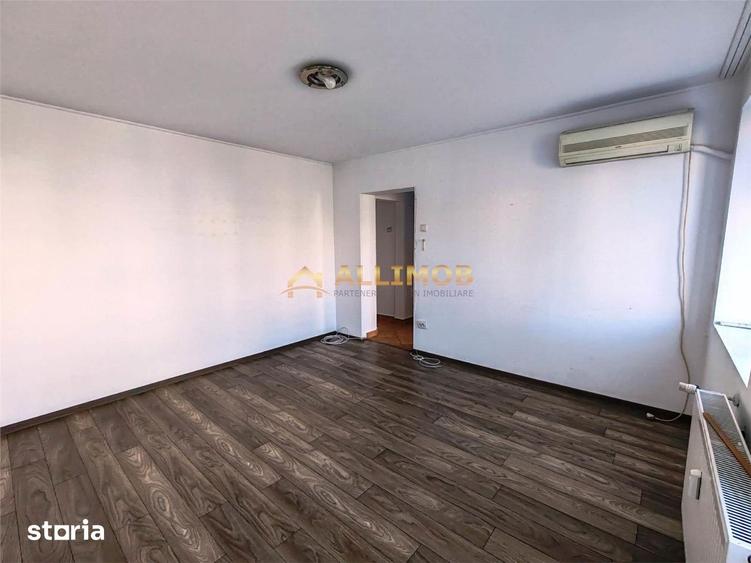 Apartament cu 2 camere semidecomandat în Ultracentral