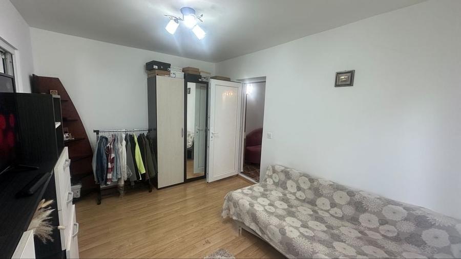 Apartament cu 2 camere semidecomandat în City Park Mall