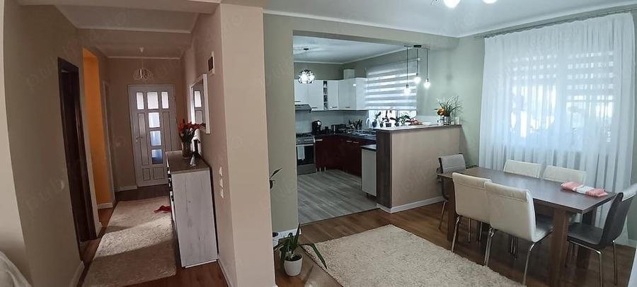 Casă cu Teren 300 Mp în Central