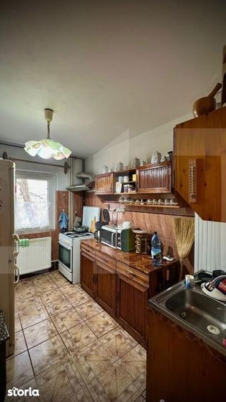 Apartament cu 2 camere decomandat în Pârneava