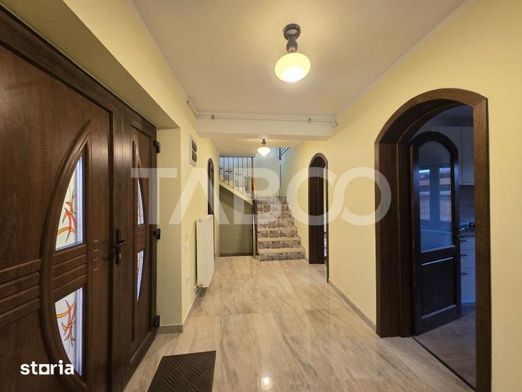 Casă cu 5 camere cu Teren 320 Mp în Tineretului