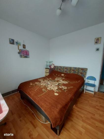 Apartament cu 3 camere decomandat în Micro 11