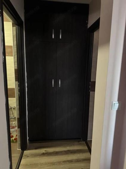 Apartament cu 3 camere decomandat în Iosia