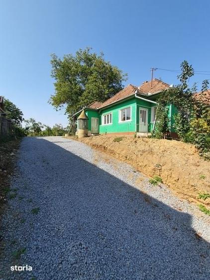 Casă cu 3 camere cu Teren 60 Mp în Unirii
