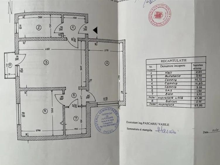 Apartament cu 3 camere semidecomandat în Giurgiului