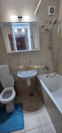 Apartament cu 4 camere decomandat, mobilat în Ghencea