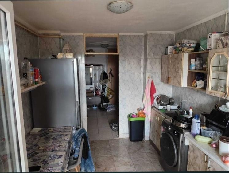 Apartament cu 4 camere decomandat în Crângași