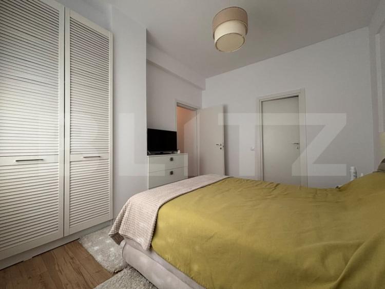 Apartament cu 3 camere decomandat în Periferie