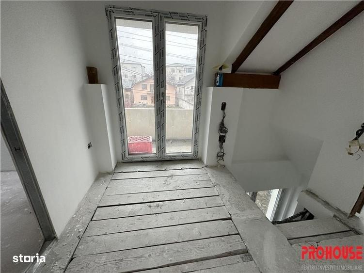 Casă cu 4 camere în Energiei