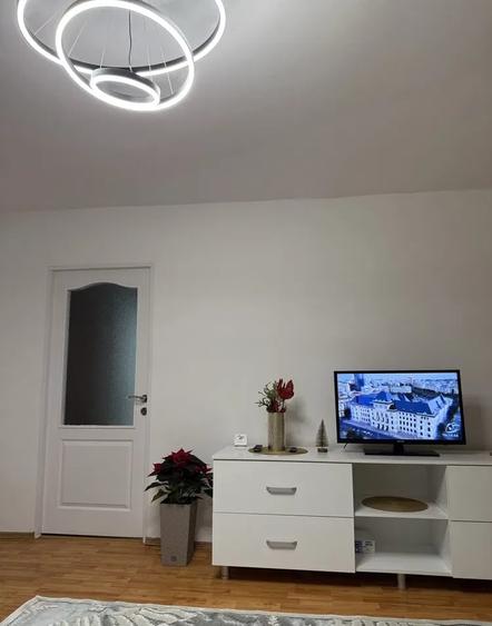 Apartament 2 camere de închiriat – Cetate – 52 mp – renovat-320 €/lună - 3