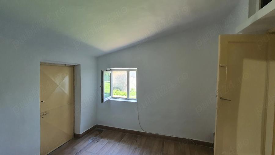 Casă cu 3 camere cu Teren 618 Mp în Răcari