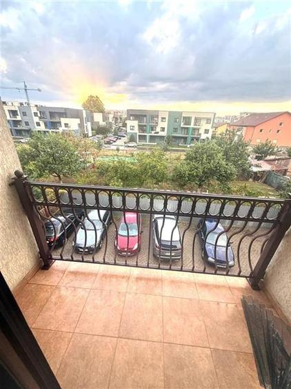 Apartament cu 2 camere decomandat în Aradului