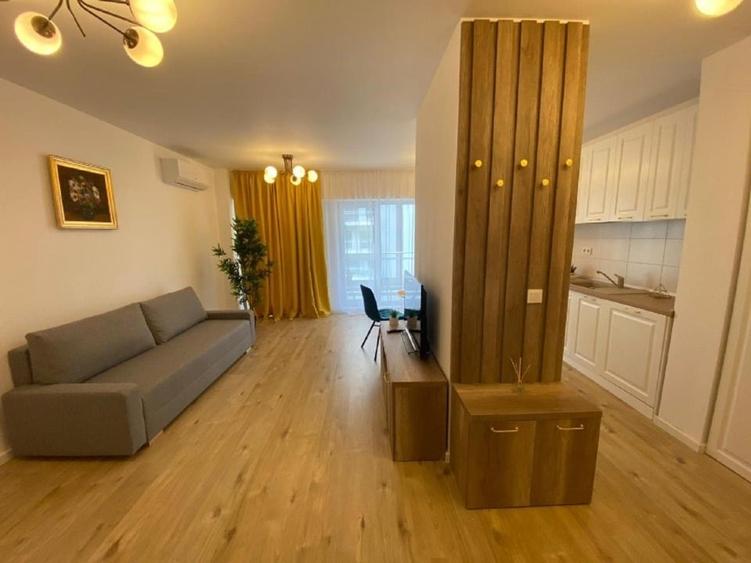 Apartament cu 2 camere decomandat în Aviației