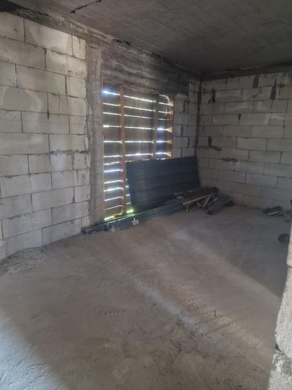 Casă individuală cu 5 camere cu Canalizare în Petrăchioaia